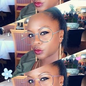 Meet your Posher, Tonya